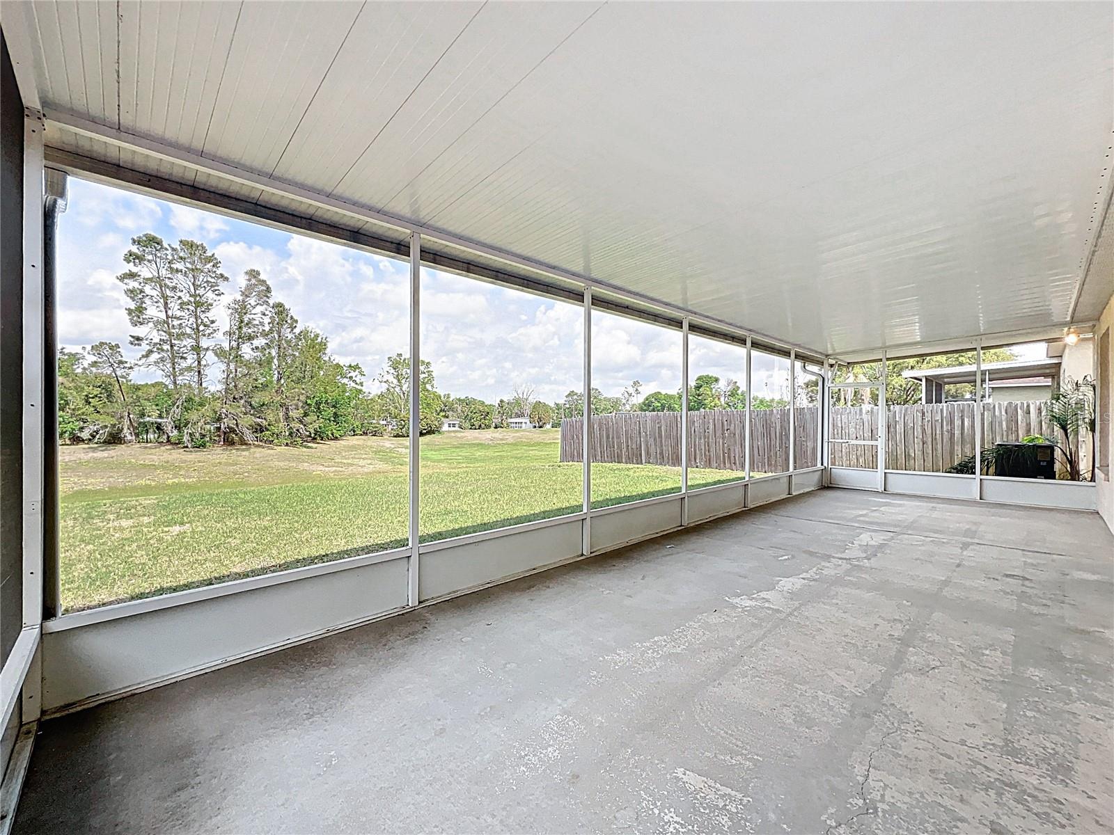 511 SAND RIDGE DR, VALRICO, FL, 33594