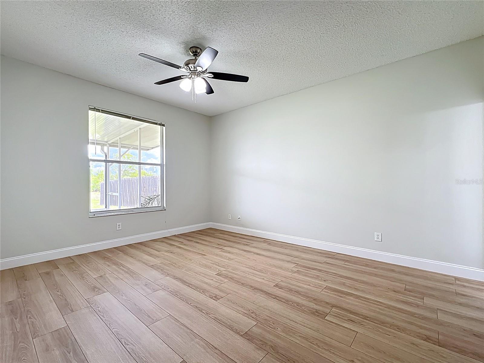 511 SAND RIDGE DR, VALRICO, FL, 33594