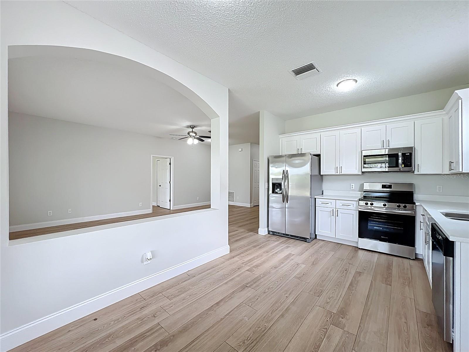 511 SAND RIDGE DR, VALRICO, FL, 33594