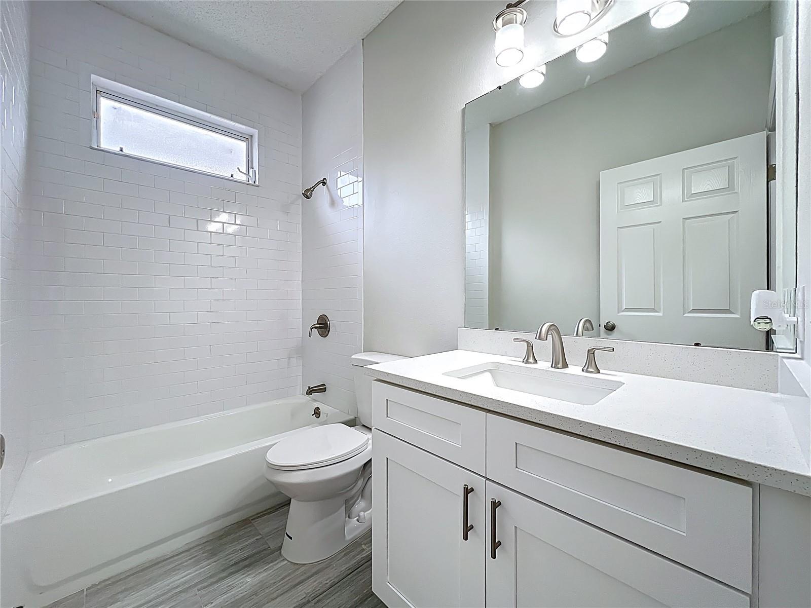 511 SAND RIDGE DR, VALRICO, FL, 33594