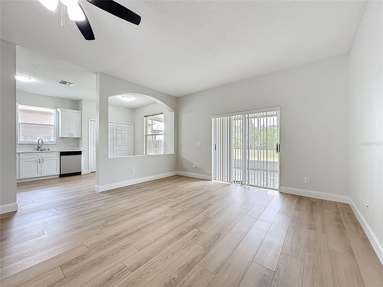511 SAND RIDGE DR, VALRICO, FL, 33594