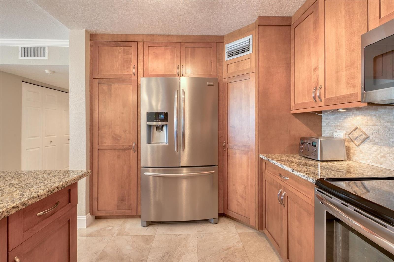 1460 GULF BLVD #1002, CLEARWATER BEACH, FL, 33767