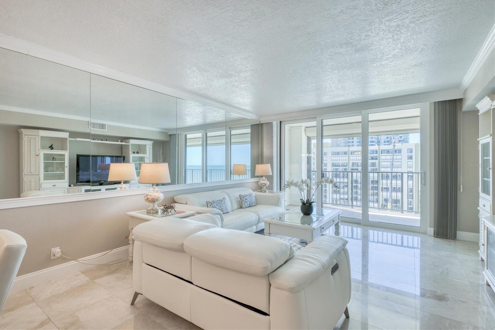 1460 GULF BLVD #1002, CLEARWATER BEACH, FL, 33767