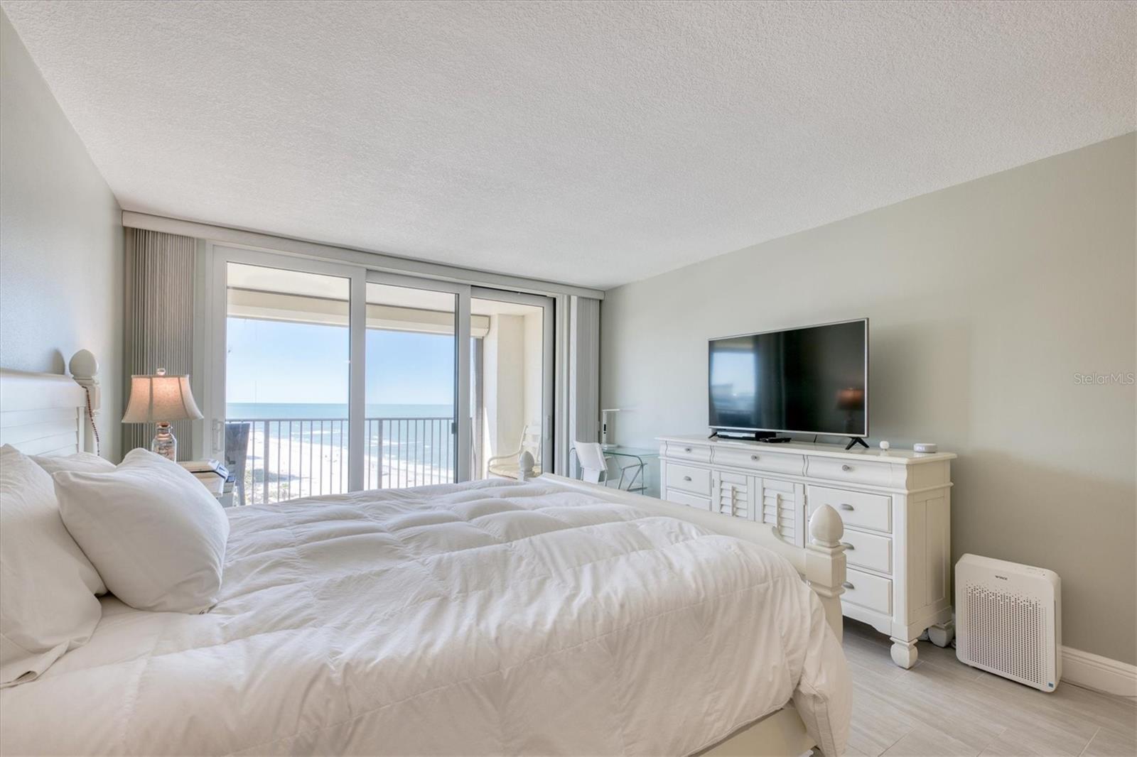 1460 GULF BLVD #1002, CLEARWATER BEACH, FL, 33767