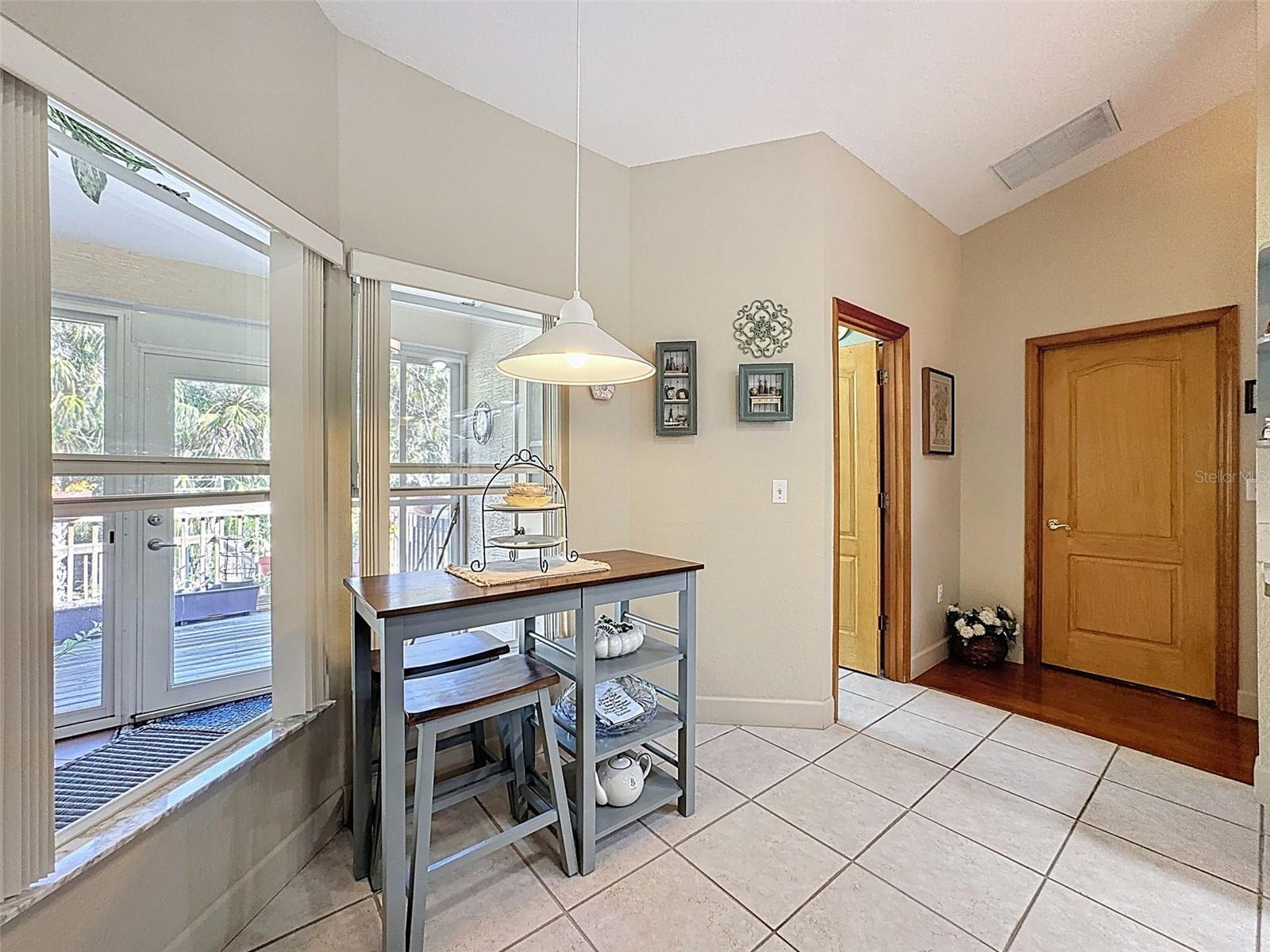 Breakfast Nook