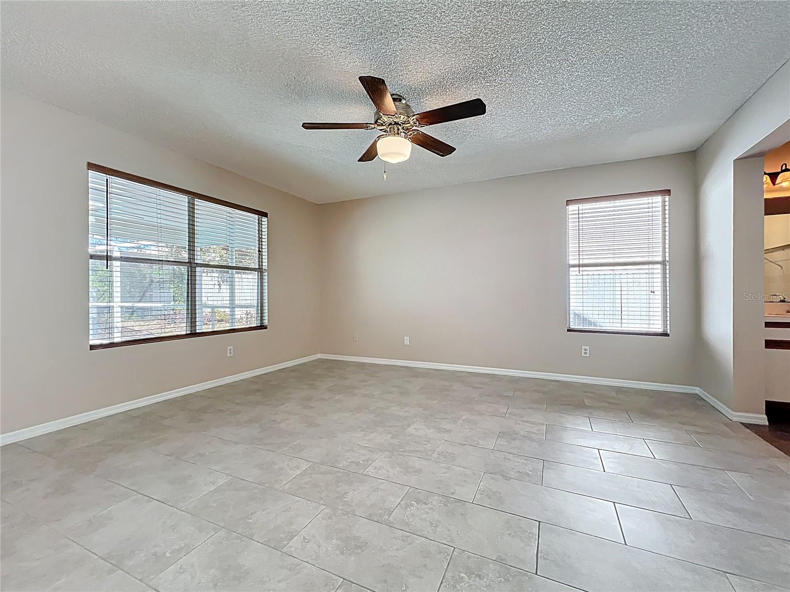 358 MORNING CREEK CIR, APOPKA, FL, 32712