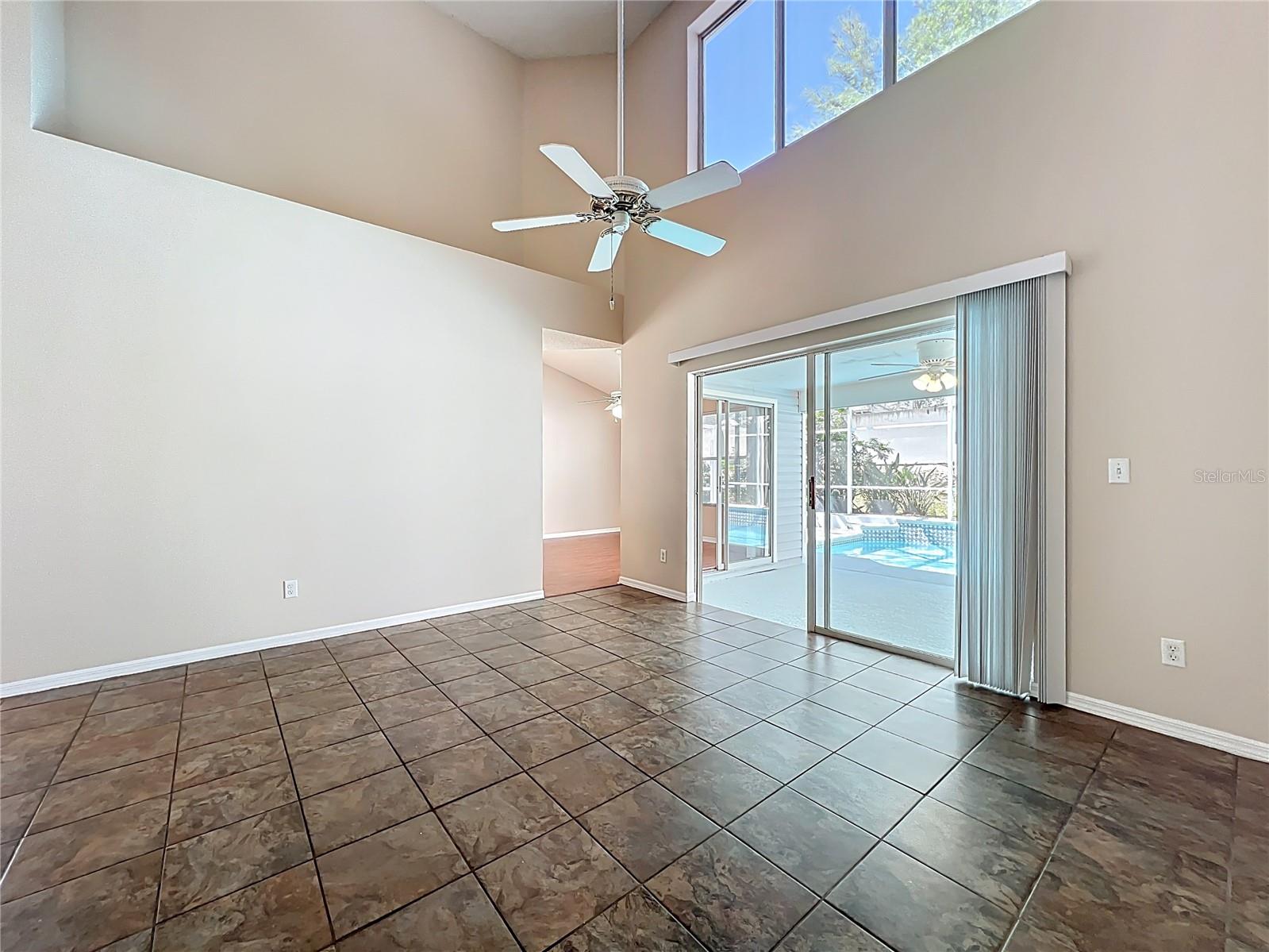 358 MORNING CREEK CIR, APOPKA, FL, 32712