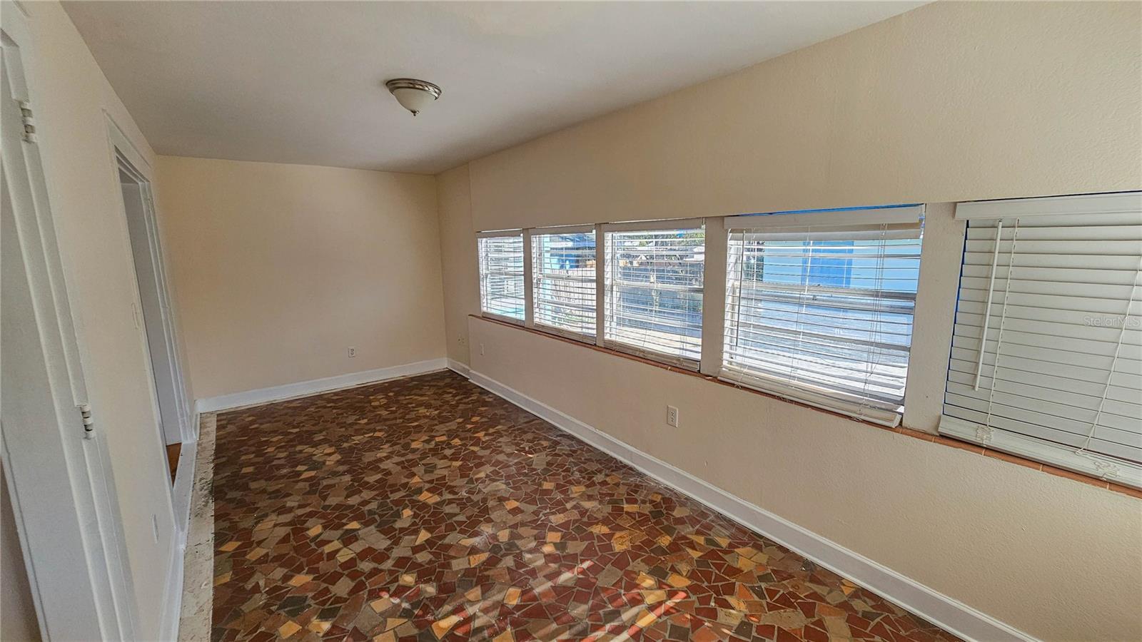 860 16TH AVE S, ST PETERSBURG, FL, 33701