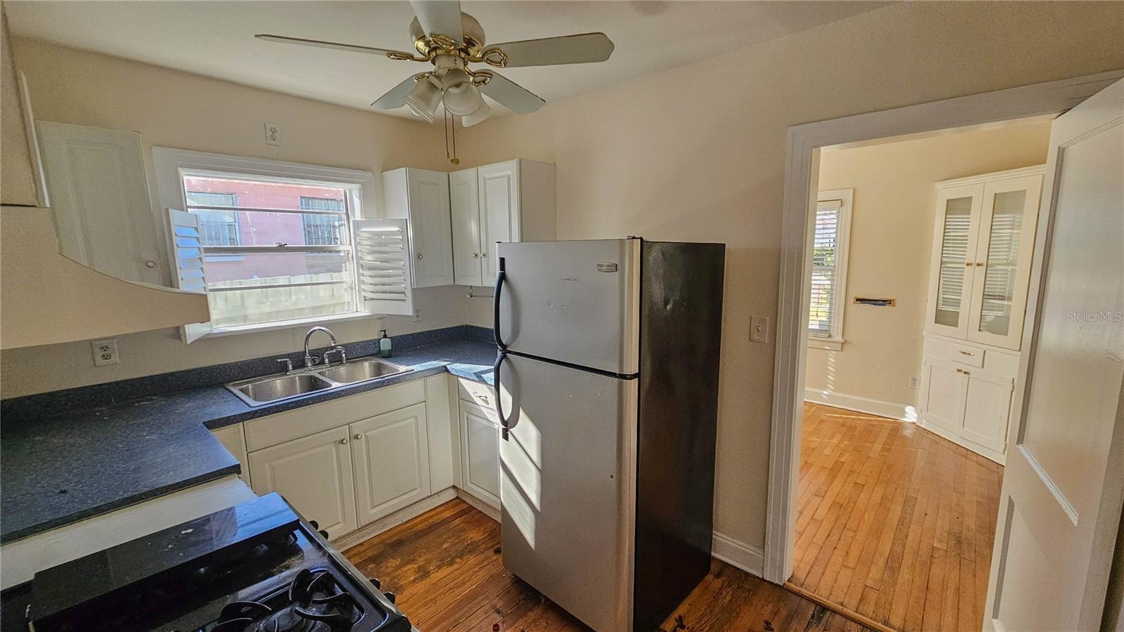 860 16TH AVE S, ST PETERSBURG, FL, 33701