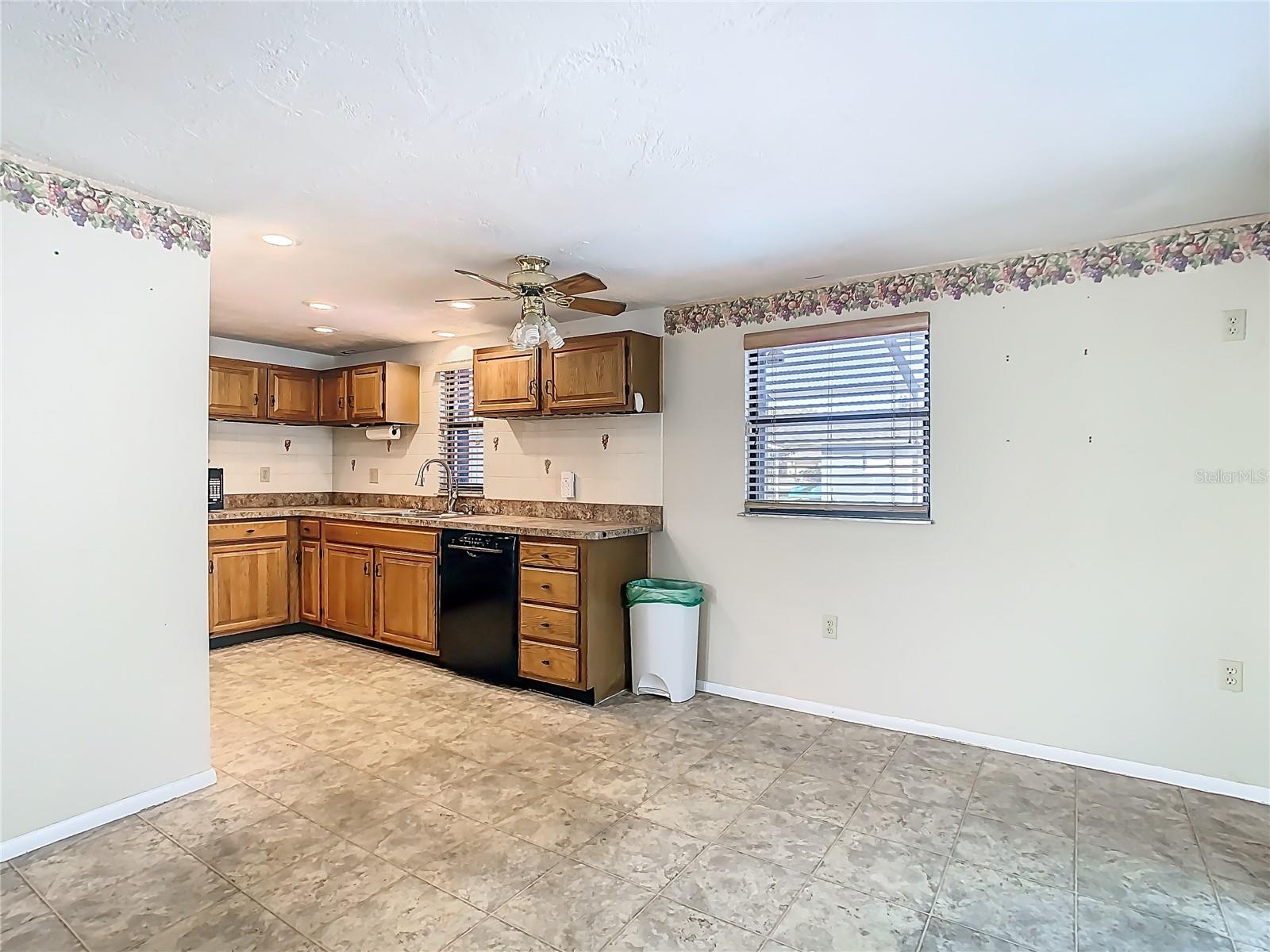 6644 KNIGHTSBRIDGE DR, NEW PORT RICHEY, FL, 34653
