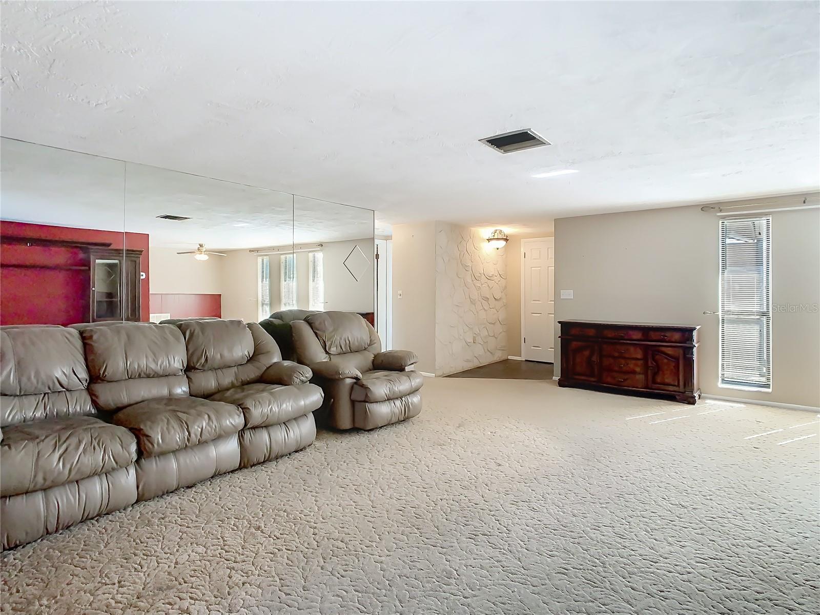 6644 KNIGHTSBRIDGE DR, NEW PORT RICHEY, FL, 34653
