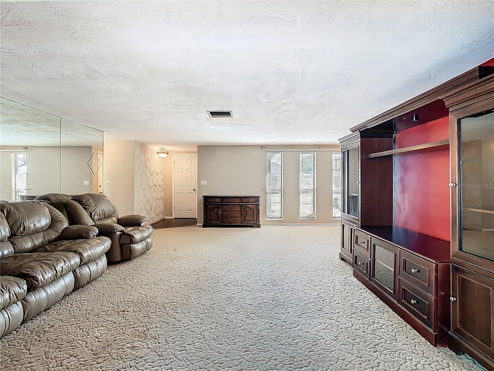 6644 KNIGHTSBRIDGE DR, NEW PORT RICHEY, FL, 34653