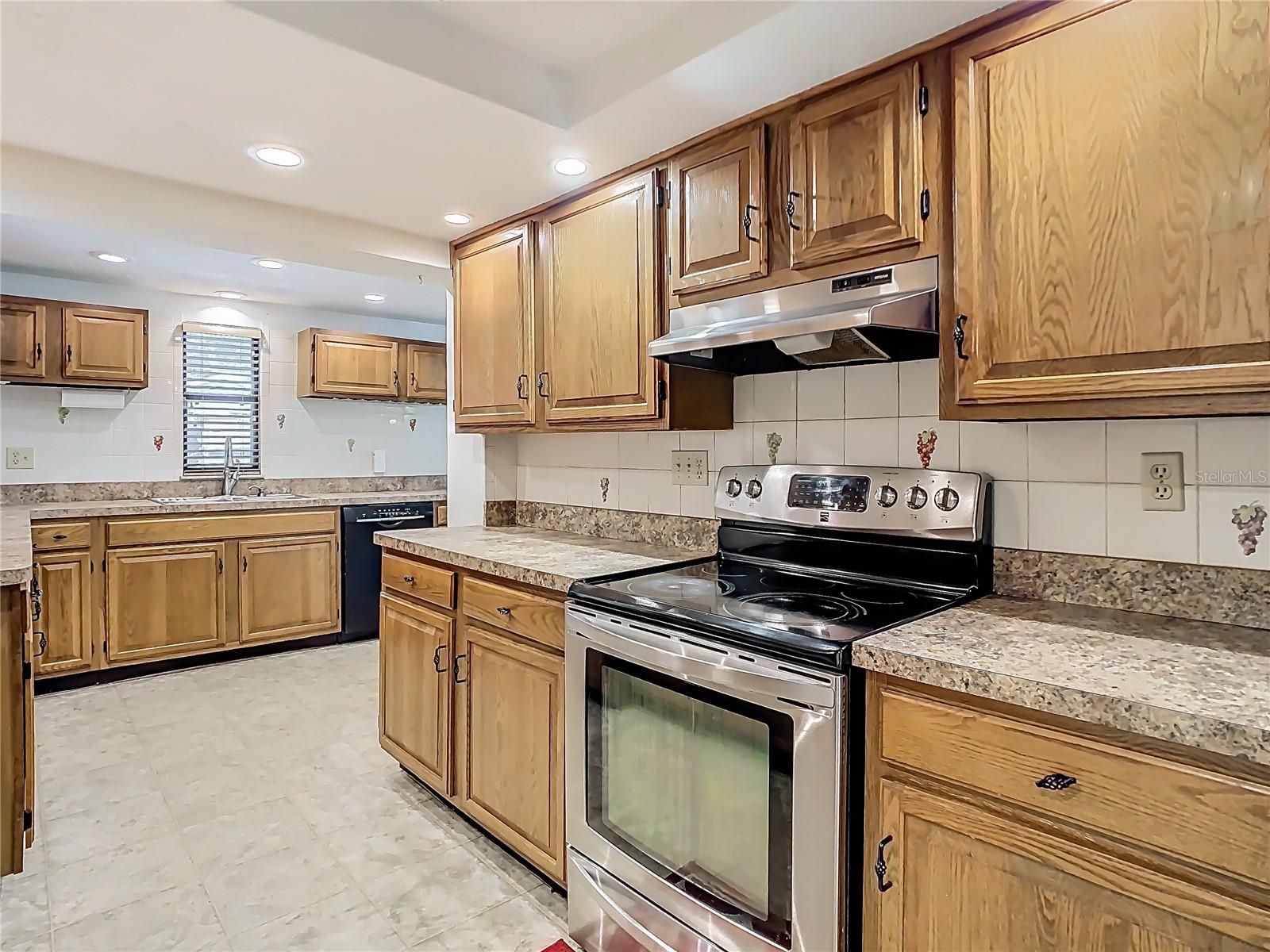 6644 KNIGHTSBRIDGE DR, NEW PORT RICHEY, FL, 34653