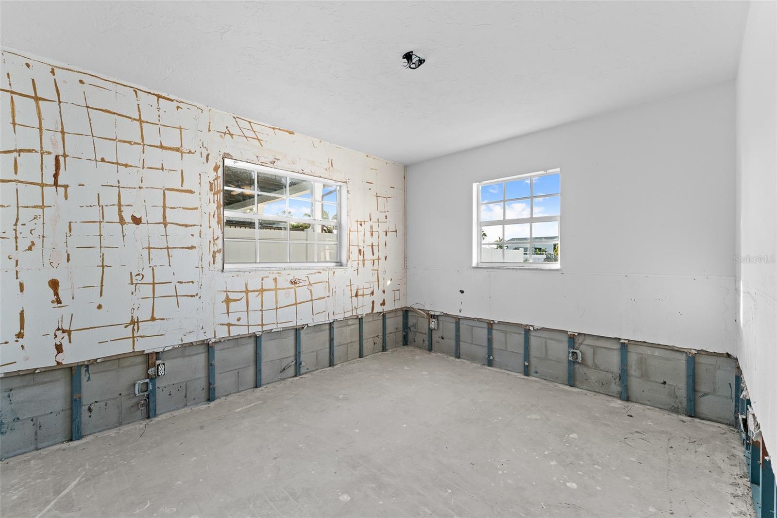 720 CAPRI BLVD, TREASURE ISLAND, FL, 33706