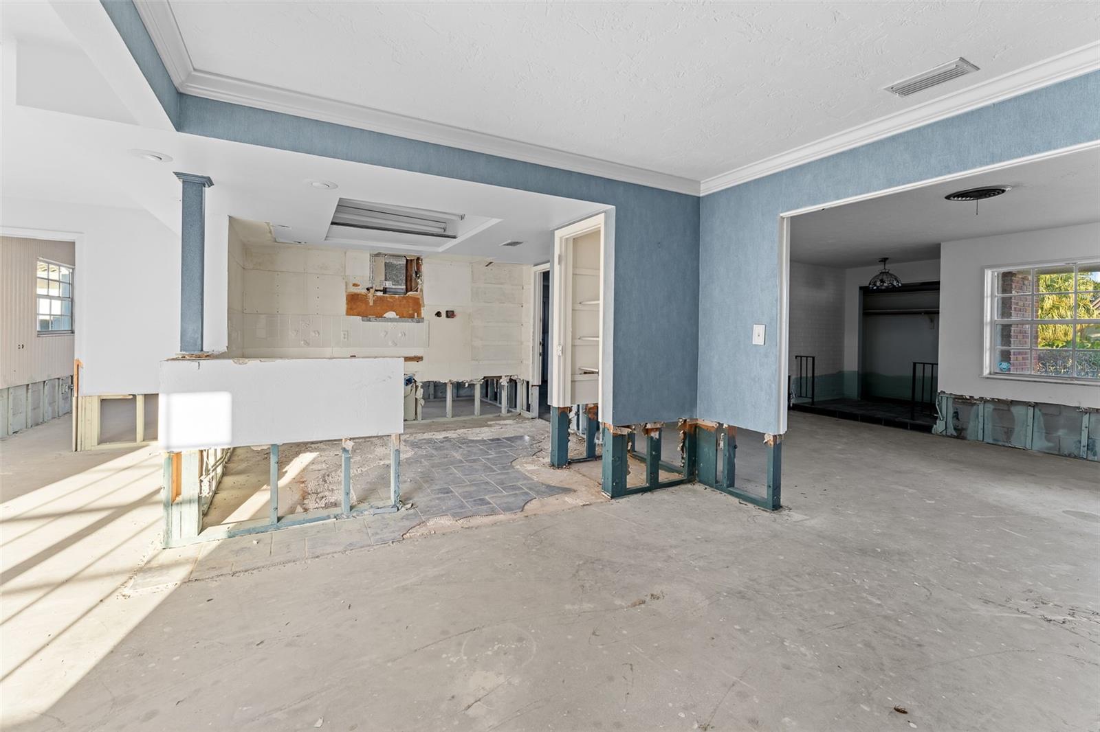 720 CAPRI BLVD, TREASURE ISLAND, FL, 33706