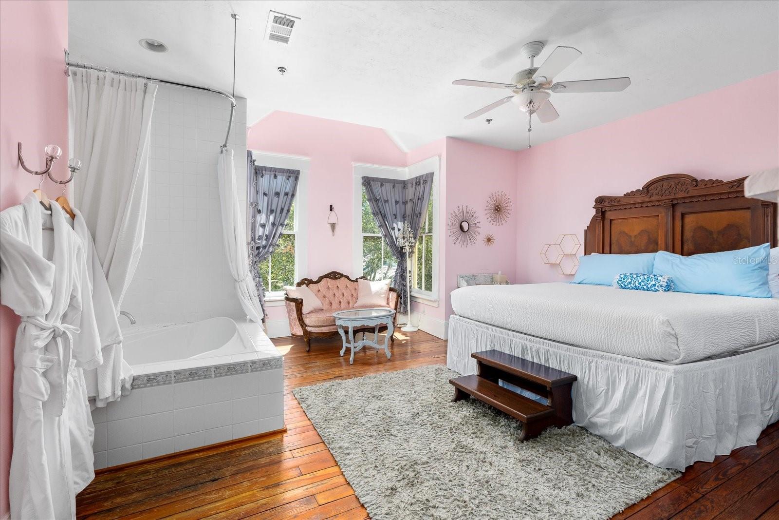221 SE 7TH ST, GAINESVILLE, FL, 32601