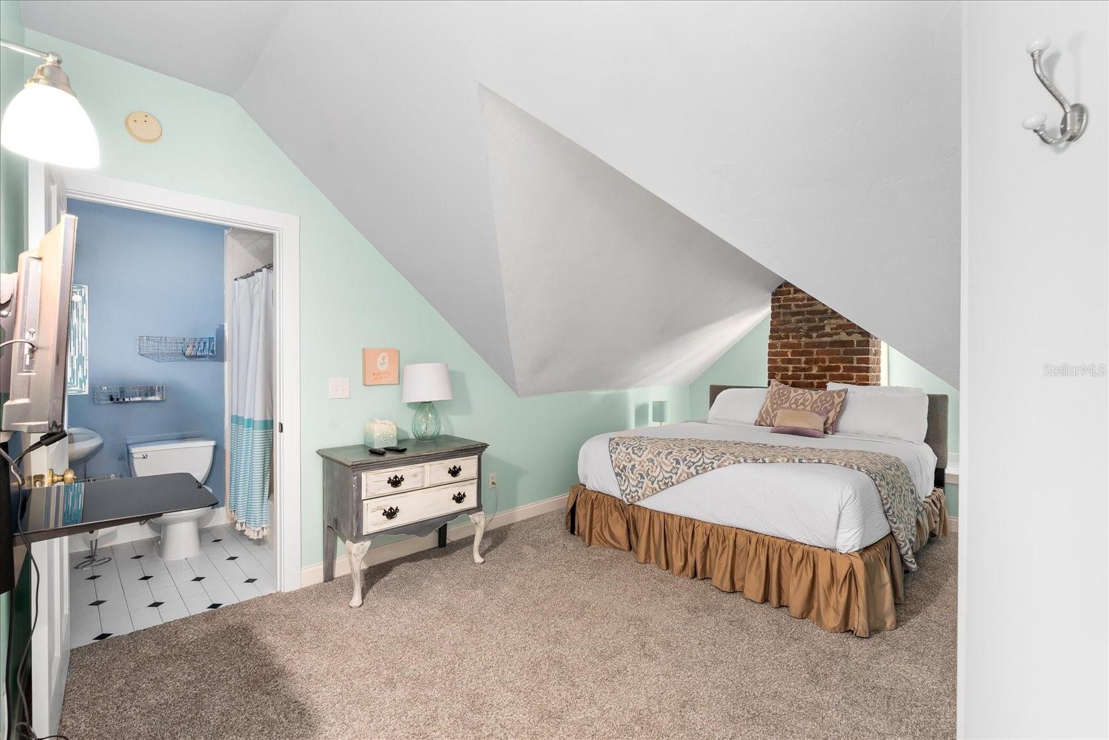 221 SE 7TH ST, GAINESVILLE, FL, 32601