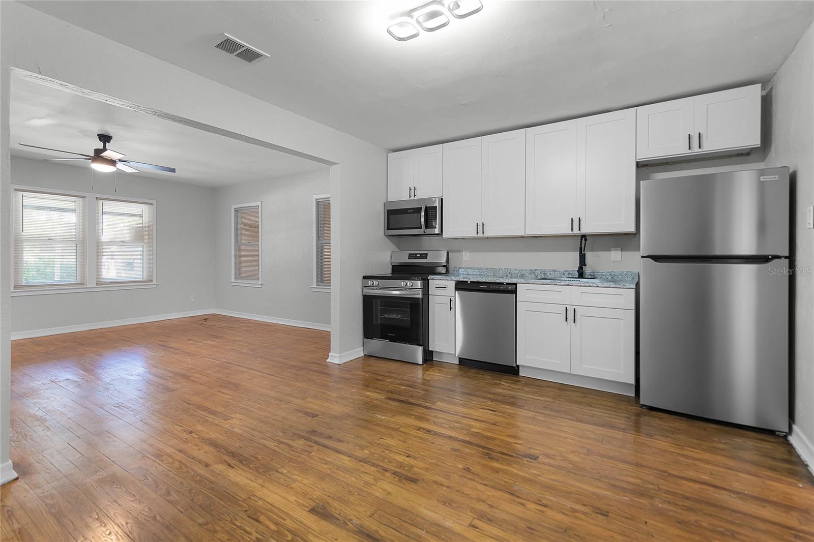 819 STATE AVE, DAYTONA BEACH, FL, 32117