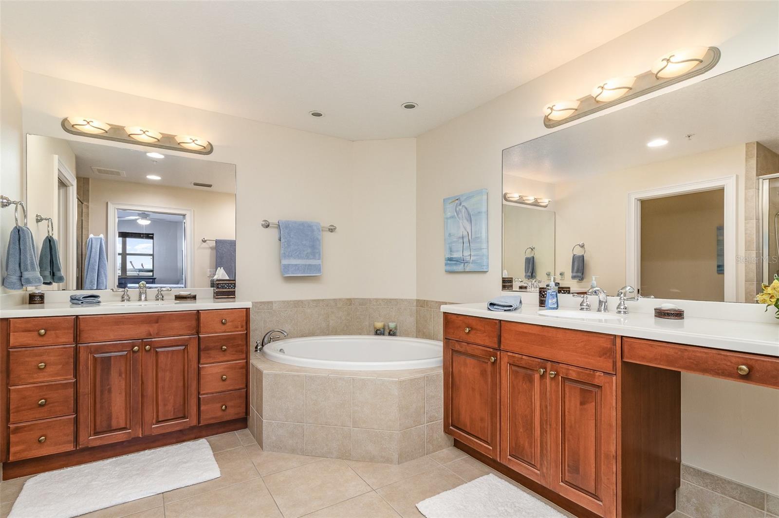 615 RIVIERA DUNES WAY #208, PALMETTO, FL, 34221