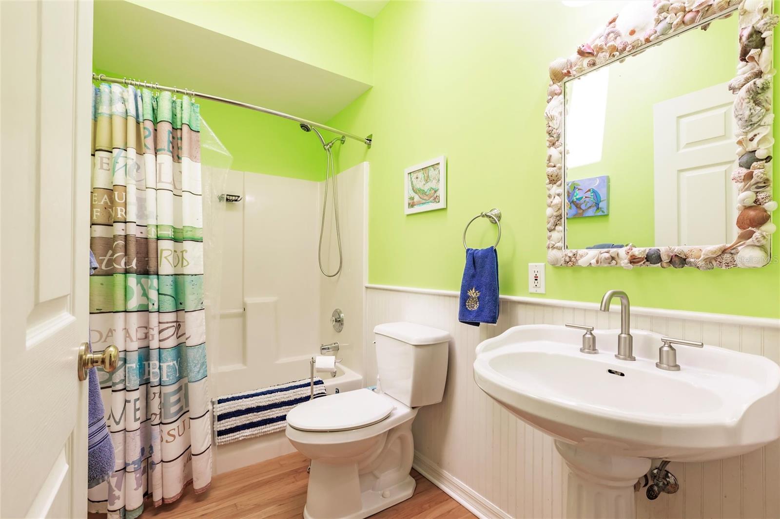 3704 BAYVIEW AVE, ST JAMES CITY, FL, 33956