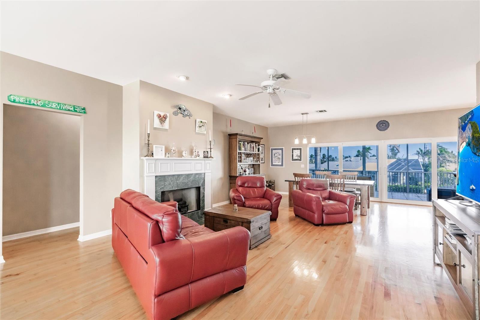3704 BAYVIEW AVE, ST JAMES CITY, FL, 33956