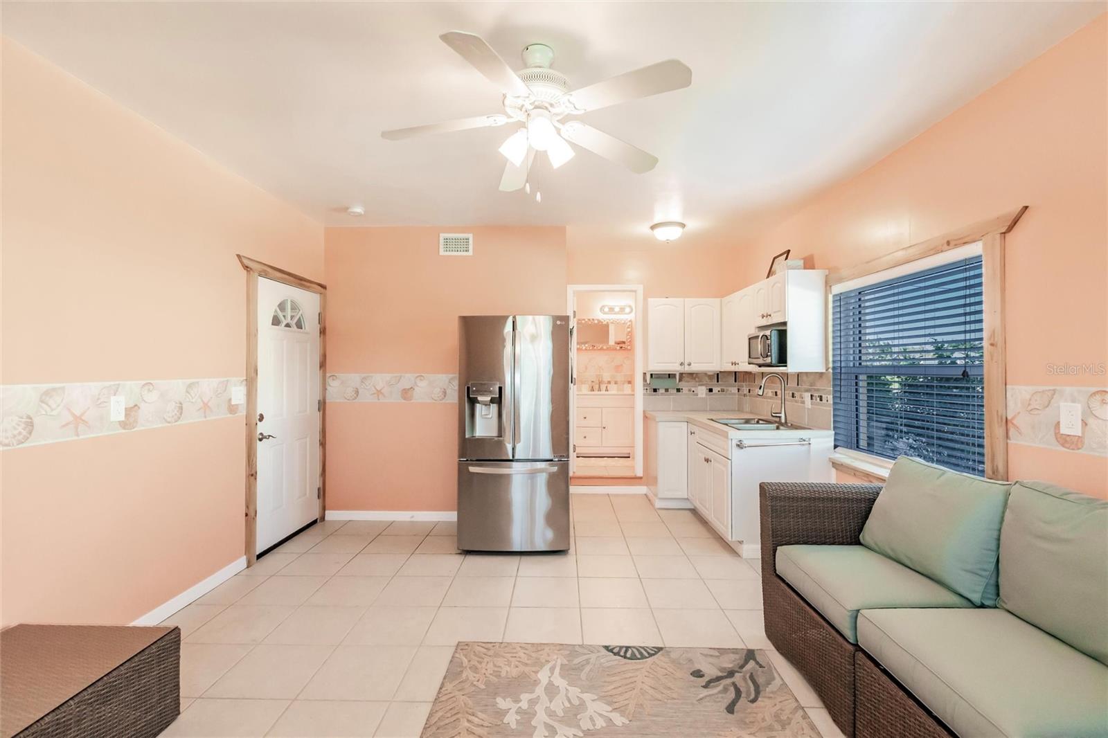 3704 BAYVIEW AVE, ST JAMES CITY, FL, 33956