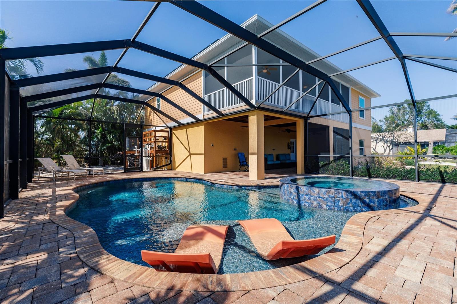 3704 BAYVIEW AVE, ST JAMES CITY, FL, 33956
