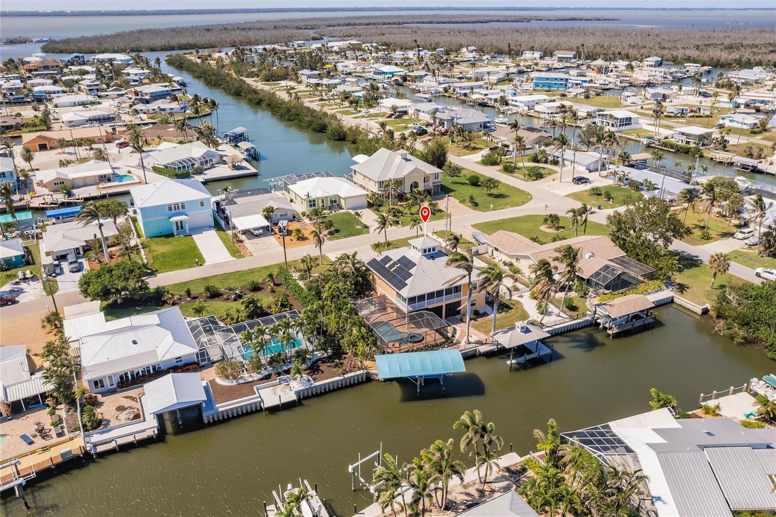 3704 BAYVIEW AVE, ST JAMES CITY, FL, 33956
