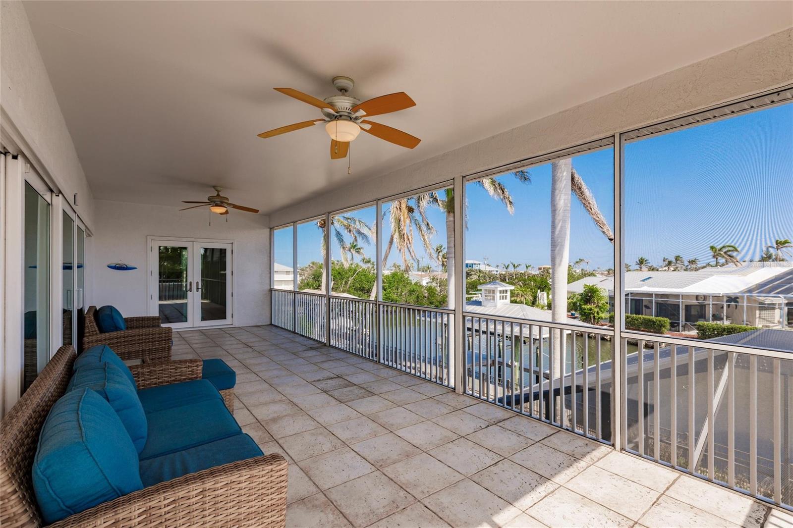 3704 BAYVIEW AVE, ST JAMES CITY, FL, 33956