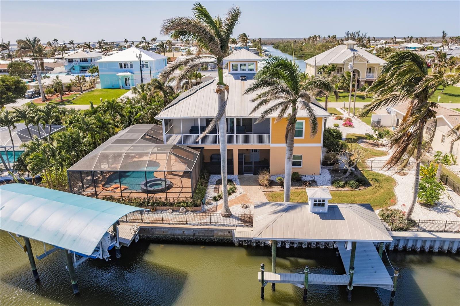 3704 BAYVIEW AVE, ST JAMES CITY, FL, 33956