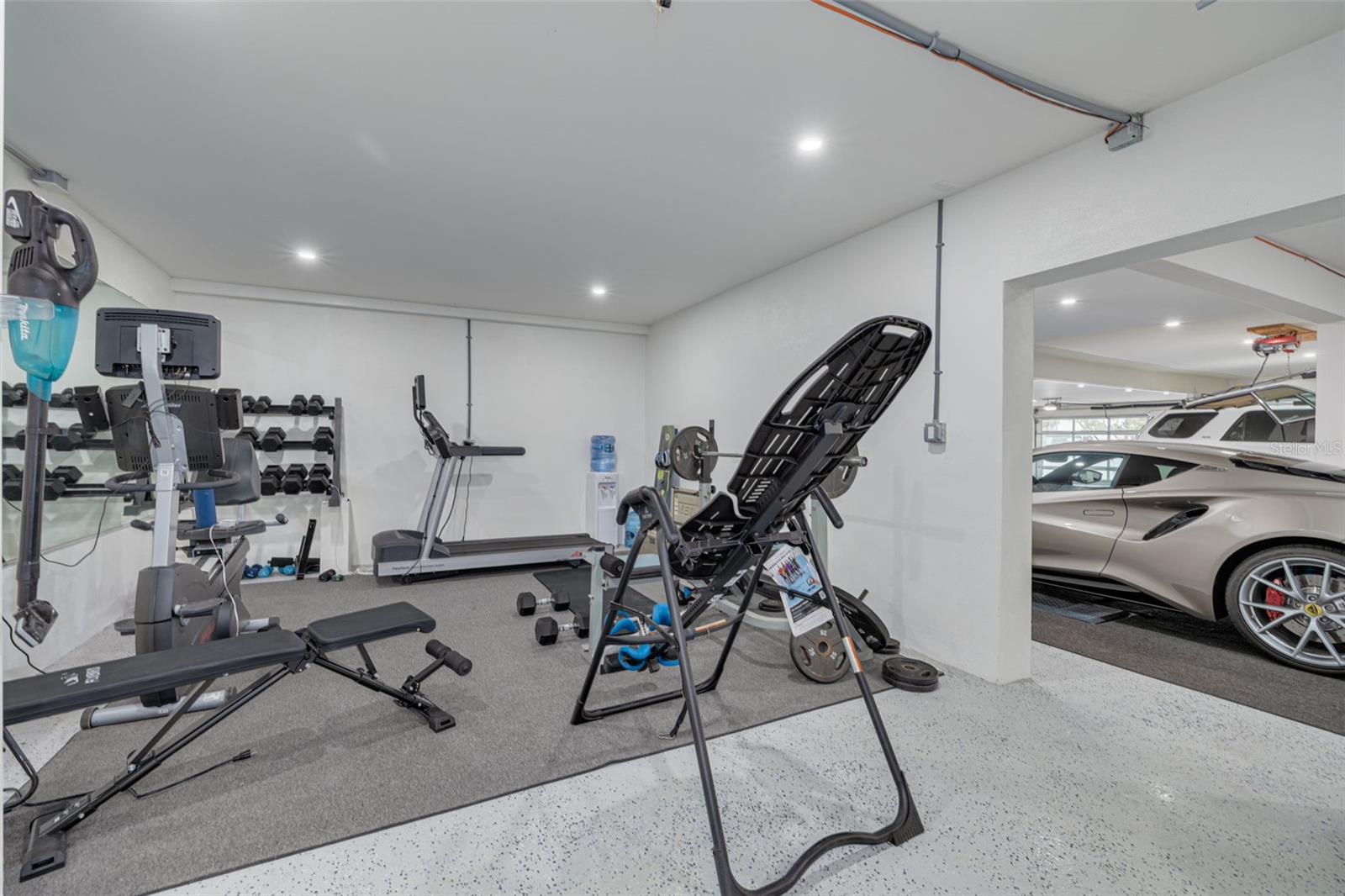 3418 OVERLOOK DR NE, ST PETERSBURG, FL, 33703