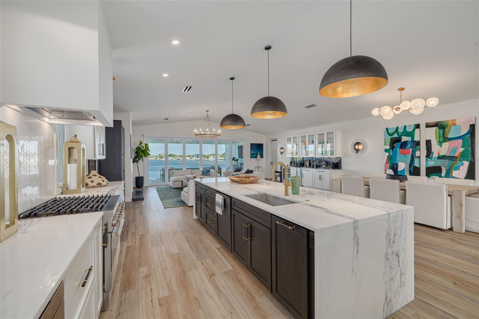 3418 OVERLOOK DR NE, ST PETERSBURG, FL, 33703