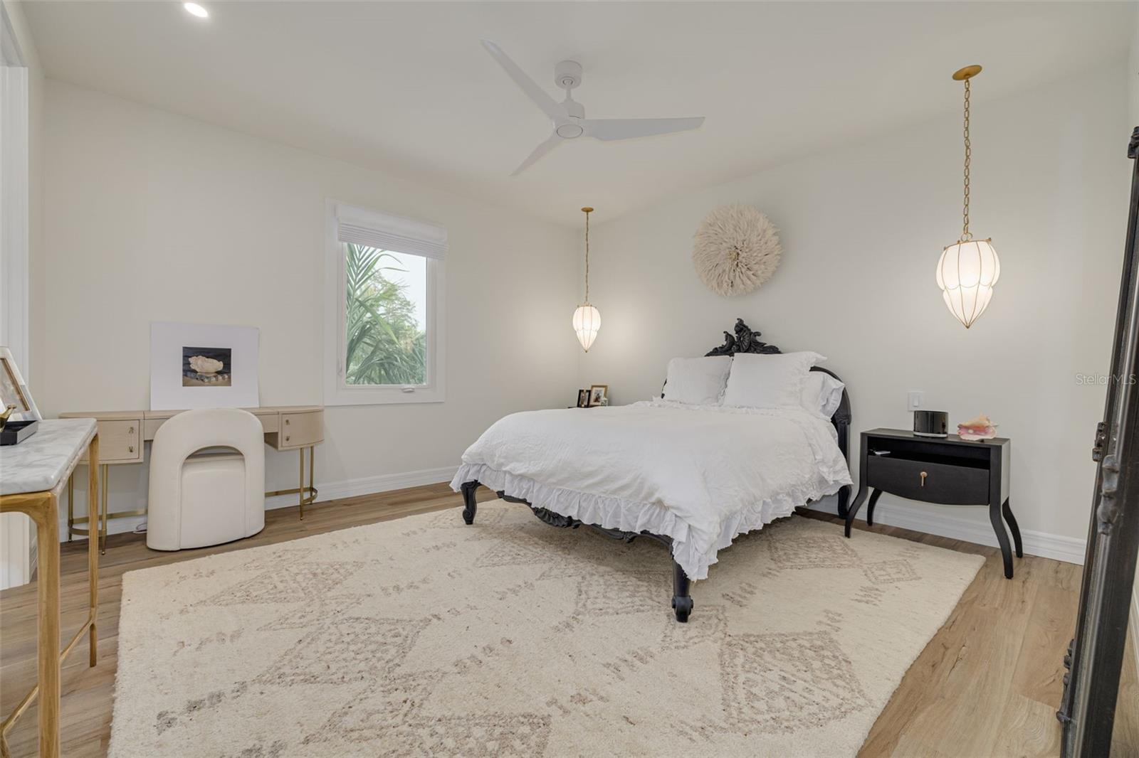 3418 OVERLOOK DR NE, ST PETERSBURG, FL, 33703
