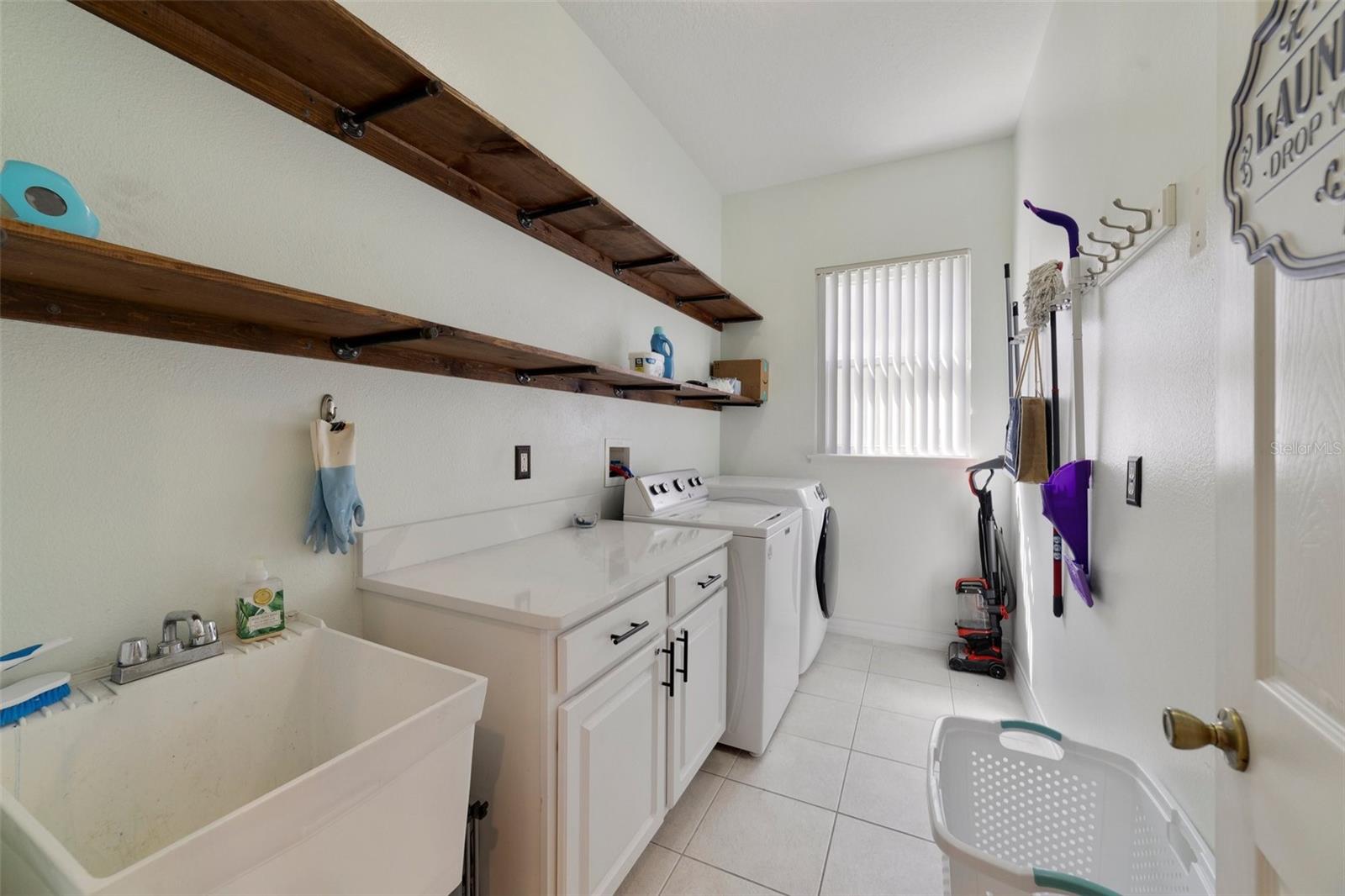 419 COVENTRY RD, DAVENPORT, FL, 33897