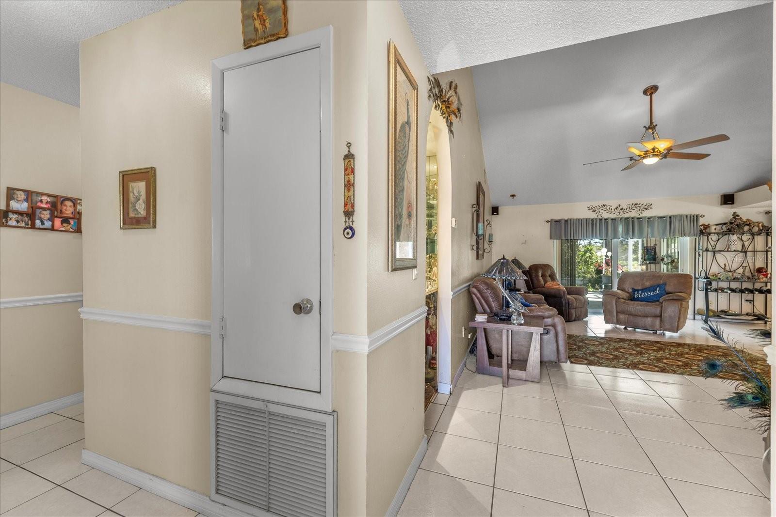 8719 OSAGE DR, TAMPA, FL, 33634