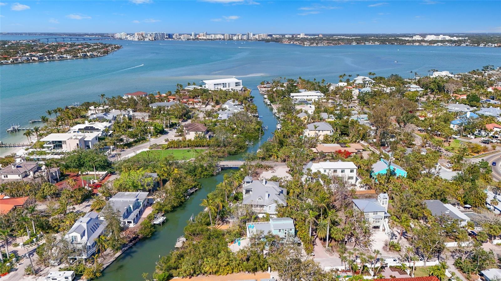111 FAUBEL ST, SARASOTA, FL, 34242