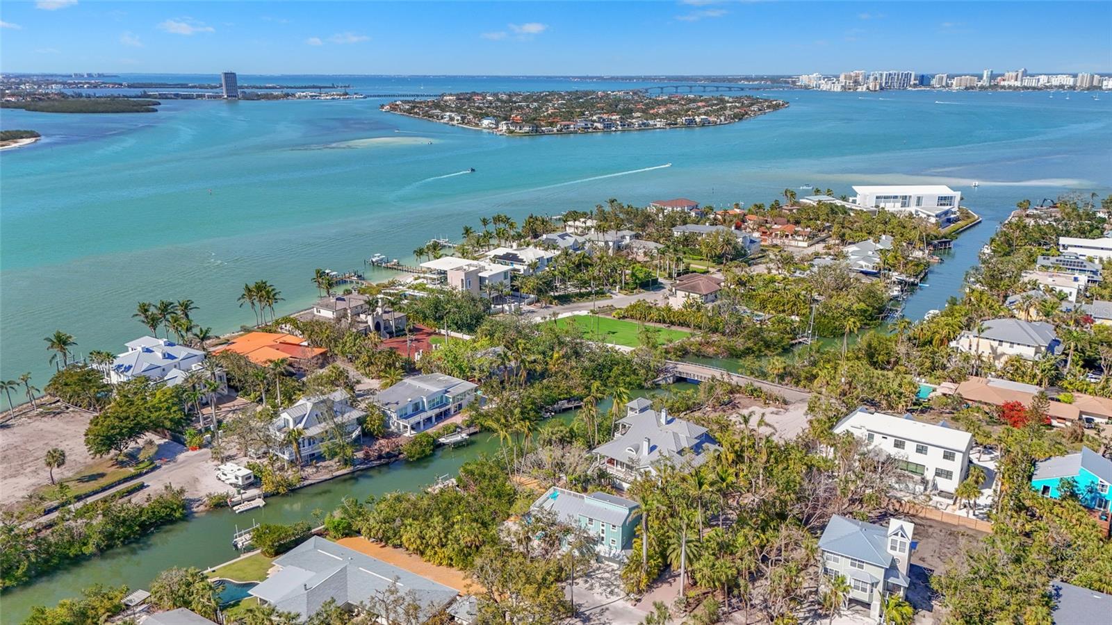111 FAUBEL ST, SARASOTA, FL, 34242