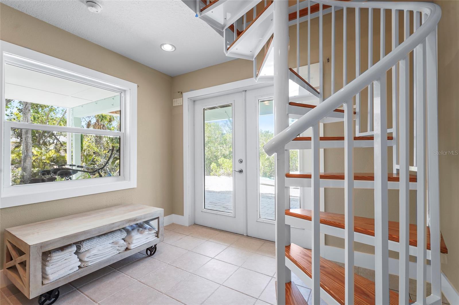 111 FAUBEL ST, SARASOTA, FL, 34242
