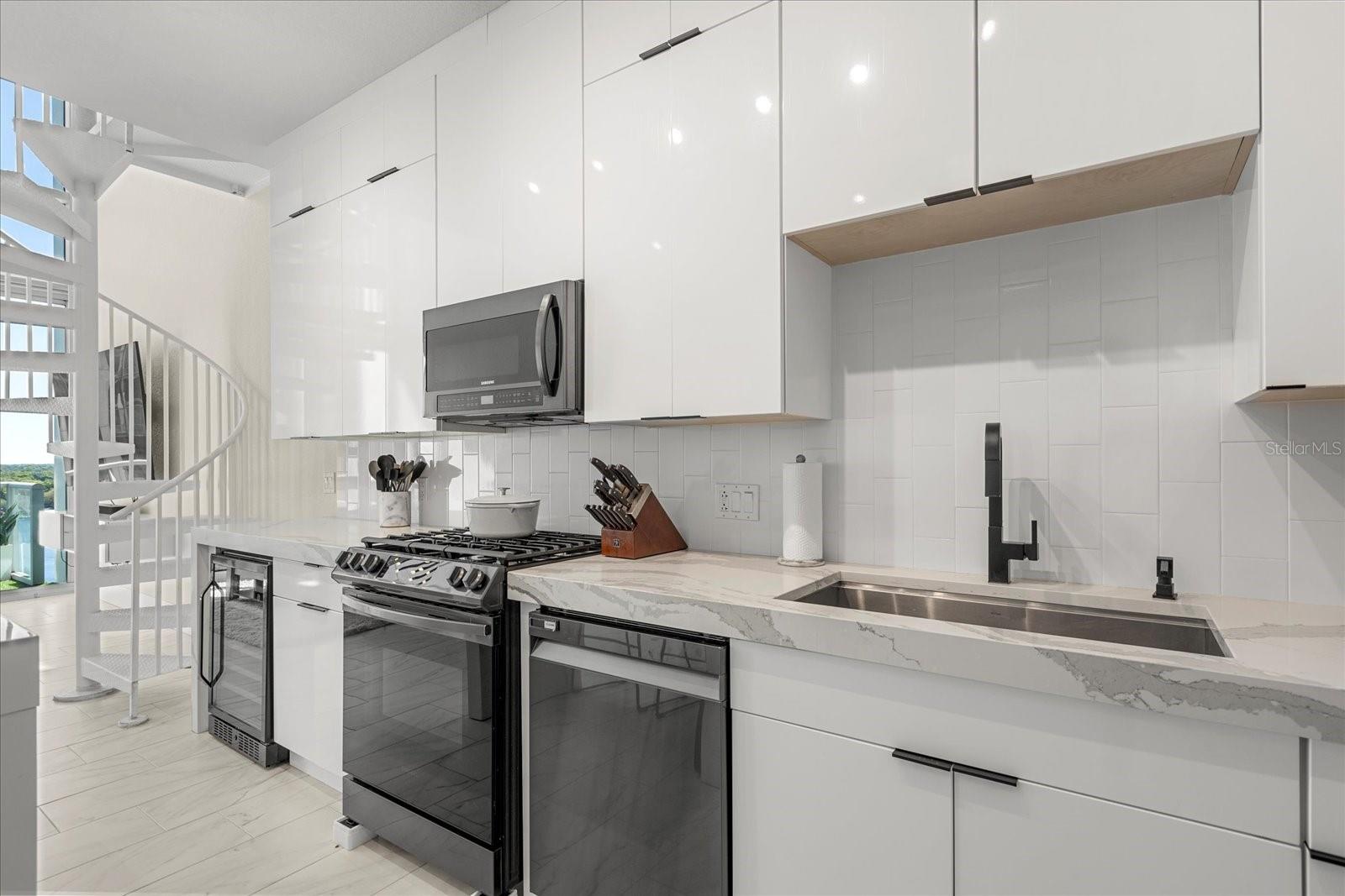 150 E ROBINSON ST #807, ORLANDO, FL, 32801