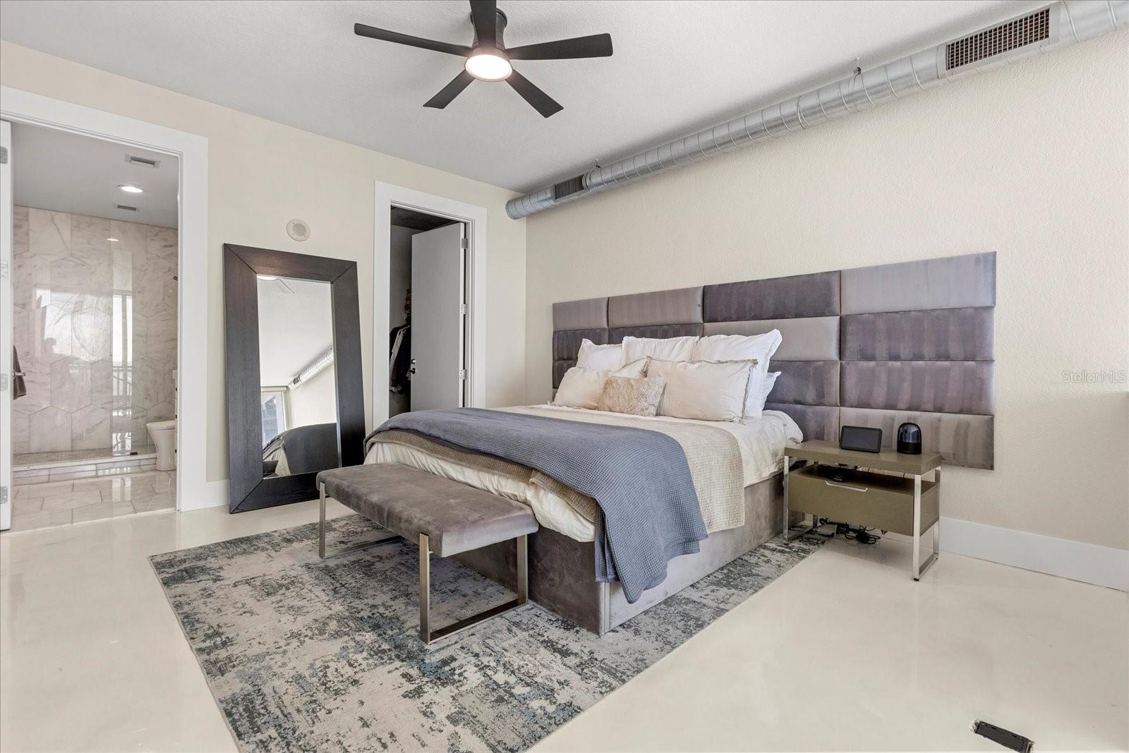 150 E ROBINSON ST #807, ORLANDO, FL, 32801