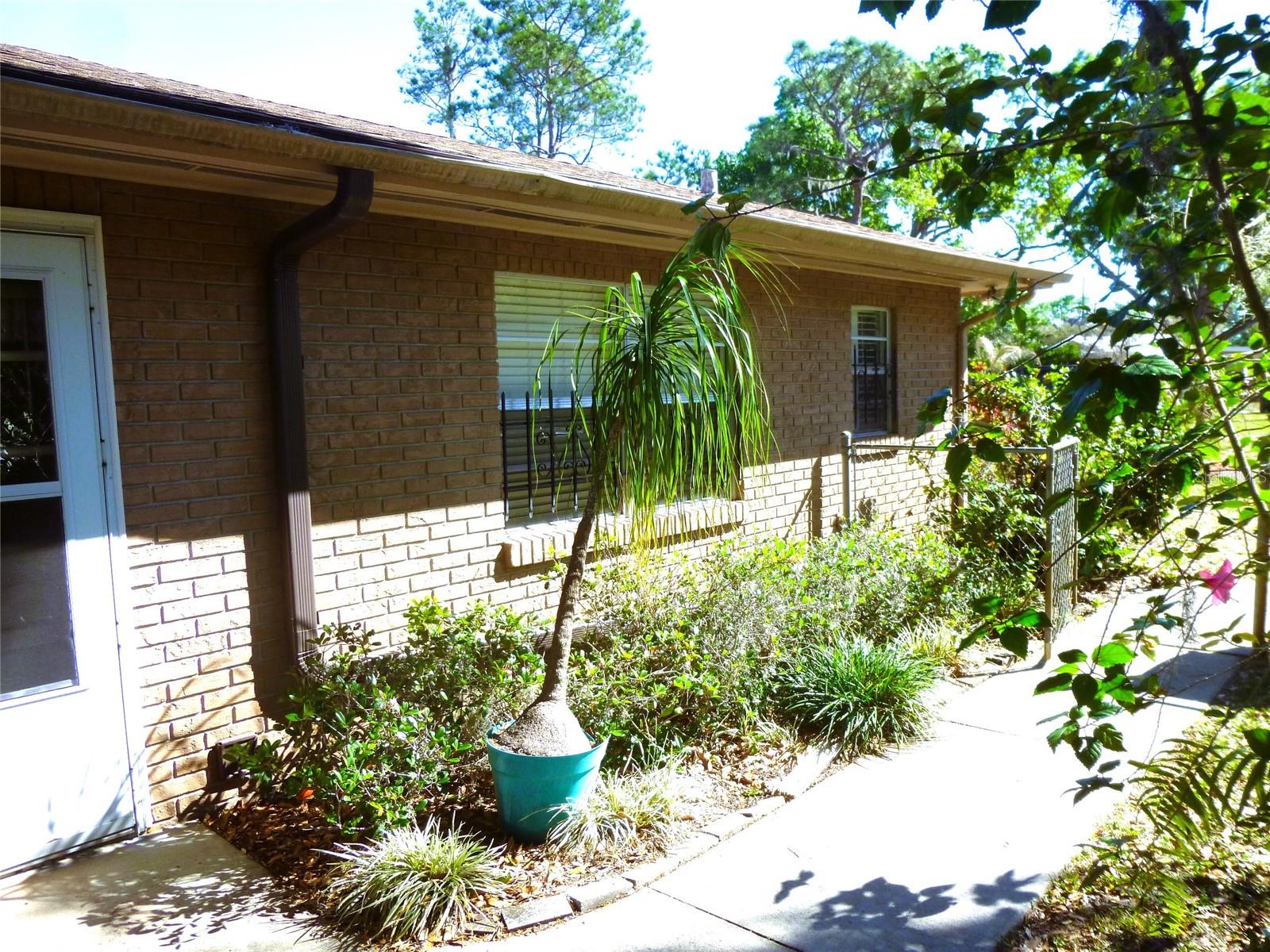 9 SILVER SAND RD, FROSTPROOF, FL, 33843