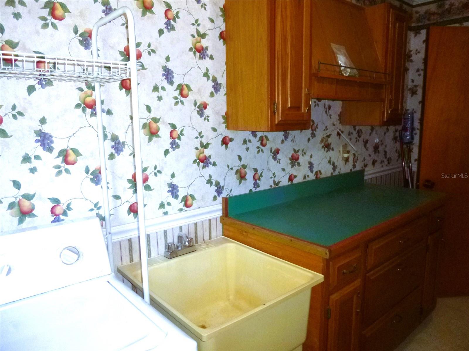 9 SILVER SAND RD, FROSTPROOF, FL, 33843