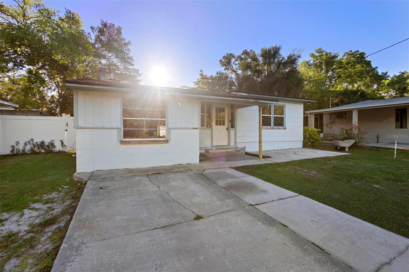 241 S MARYDELL AVE, DELAND, FL, 32720
