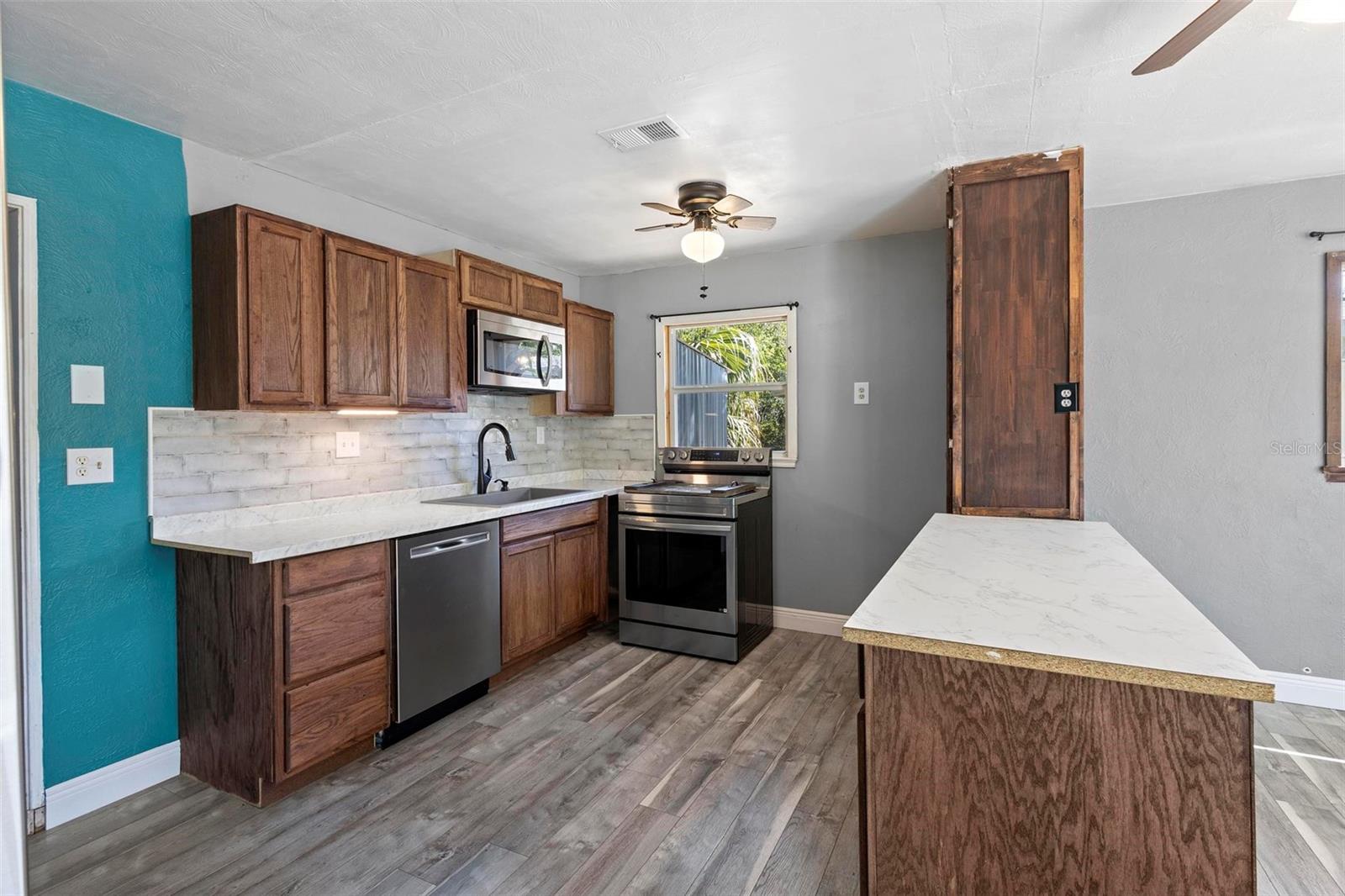 241 S MARYDELL AVE, DELAND, FL, 32720
