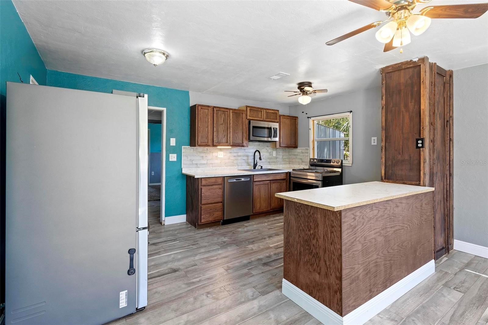 241 S MARYDELL AVE, DELAND, FL, 32720