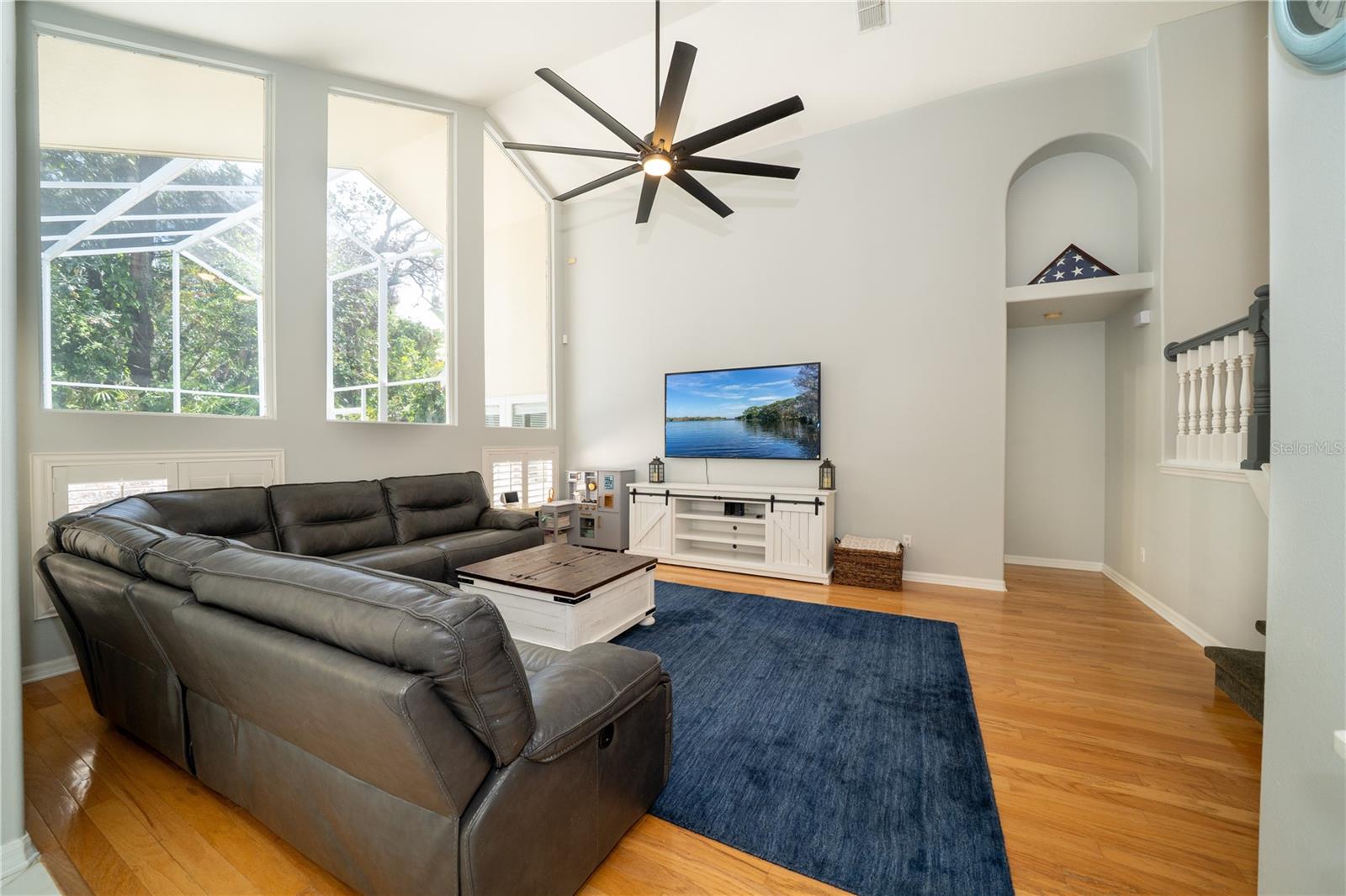 2206 GREEN OAKS LN, TAMPA, FL, 33612
