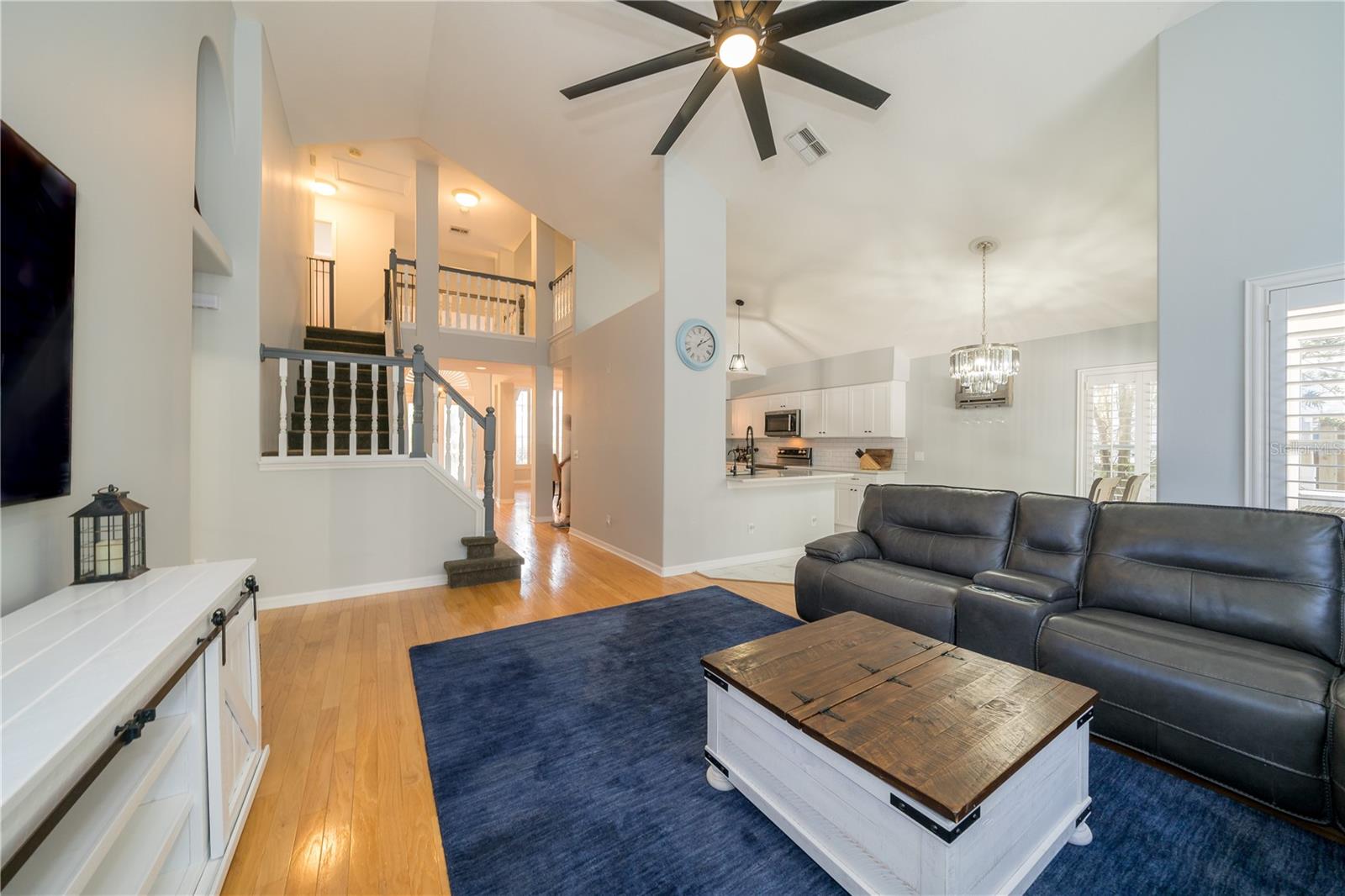 2206 GREEN OAKS LN, TAMPA, FL, 33612
