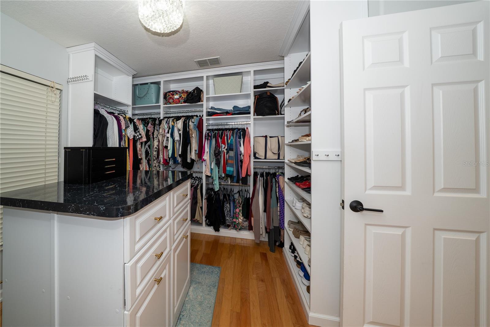 2206 GREEN OAKS LN, TAMPA, FL, 33612