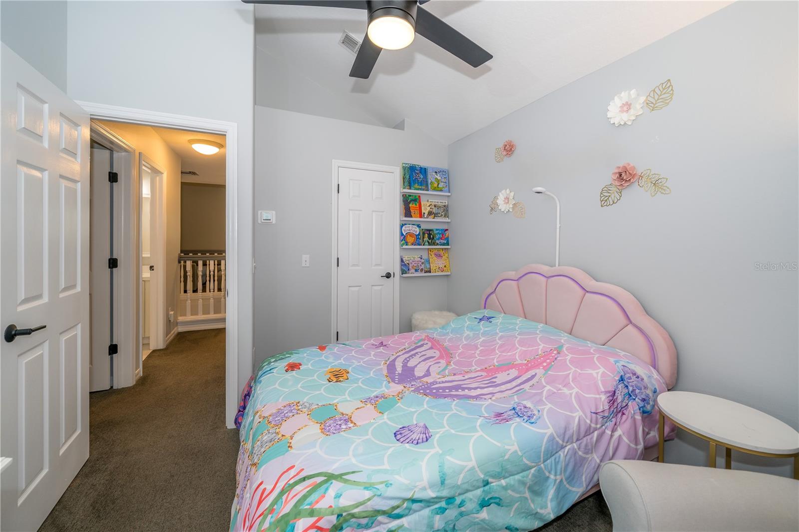 2206 GREEN OAKS LN, TAMPA, FL, 33612