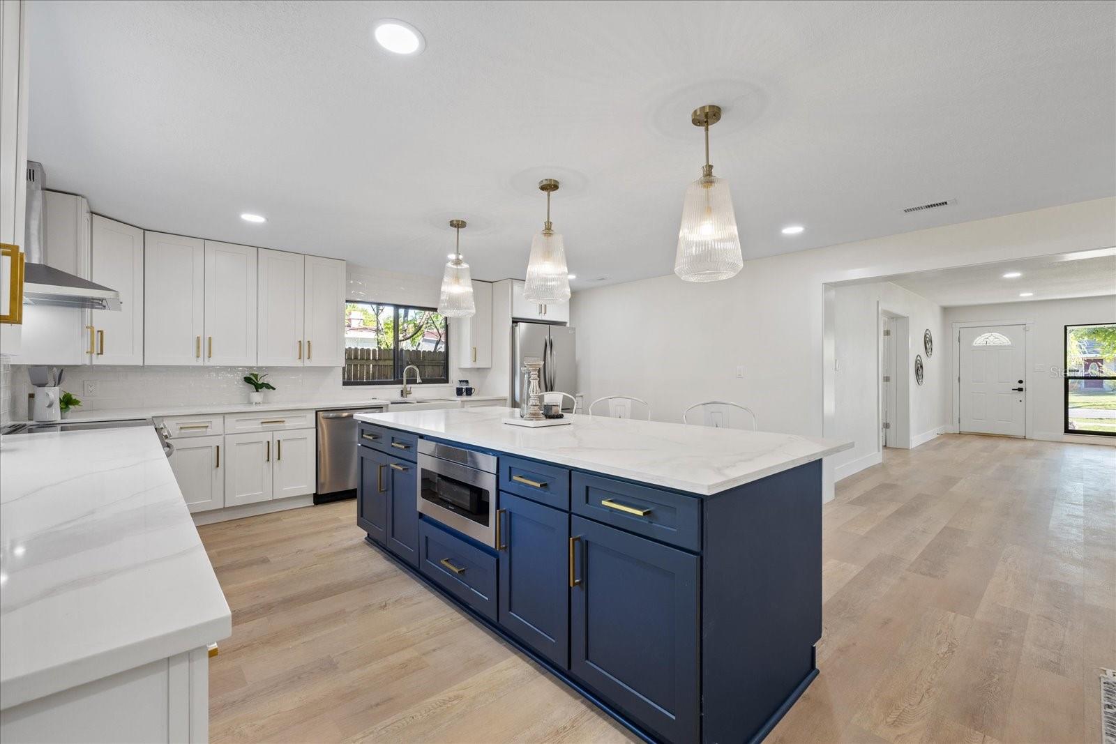 4105 W IOWA AVE, TAMPA, FL, 33616
